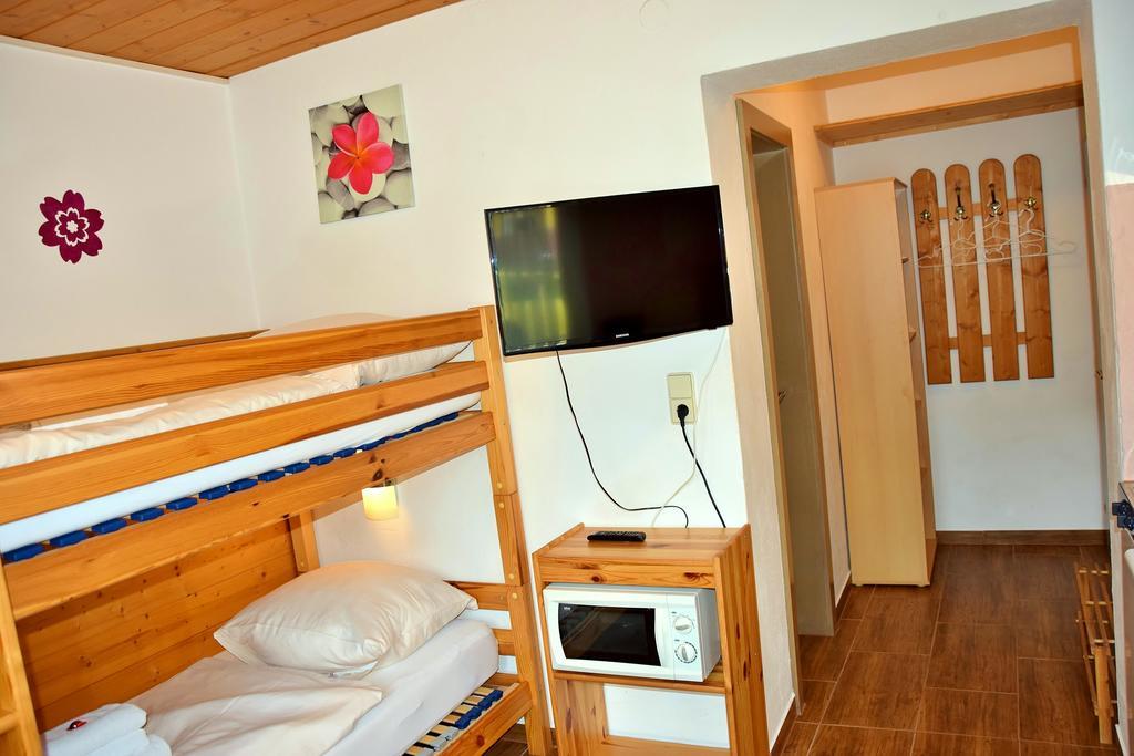 Astoria Appartements 오버라우 외부 사진
