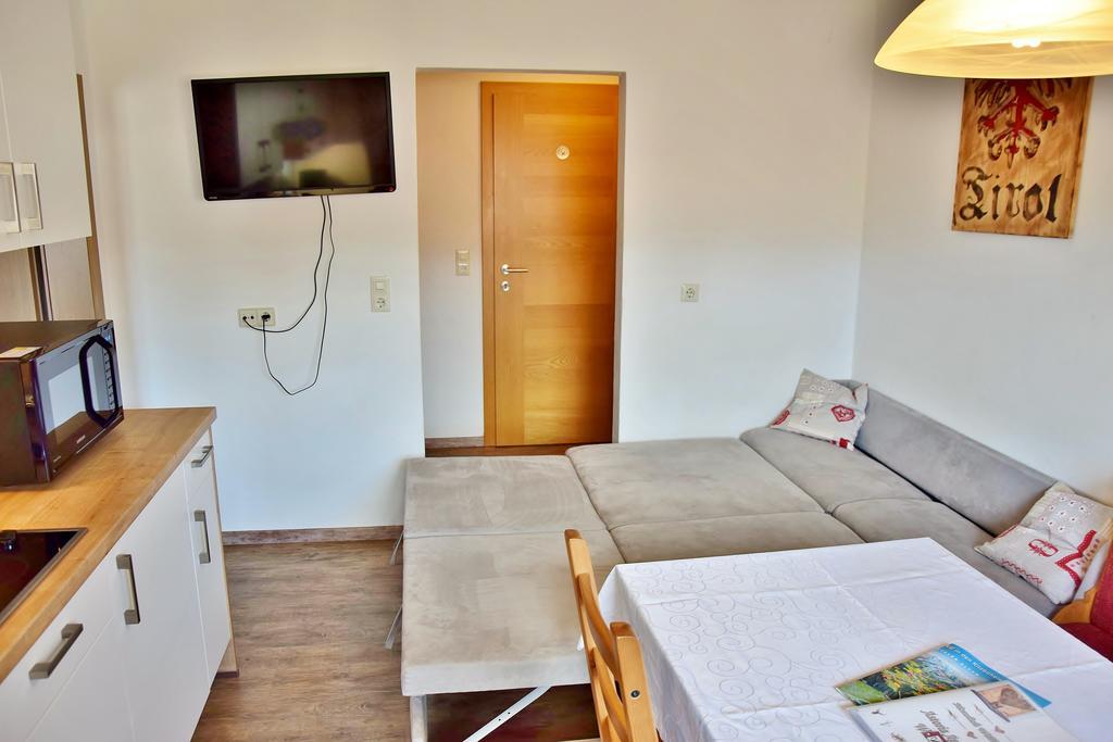 Astoria Appartements 오버라우 외부 사진