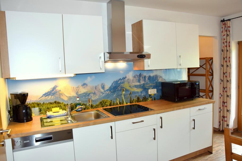 Astoria Appartements 오버라우 외부 사진